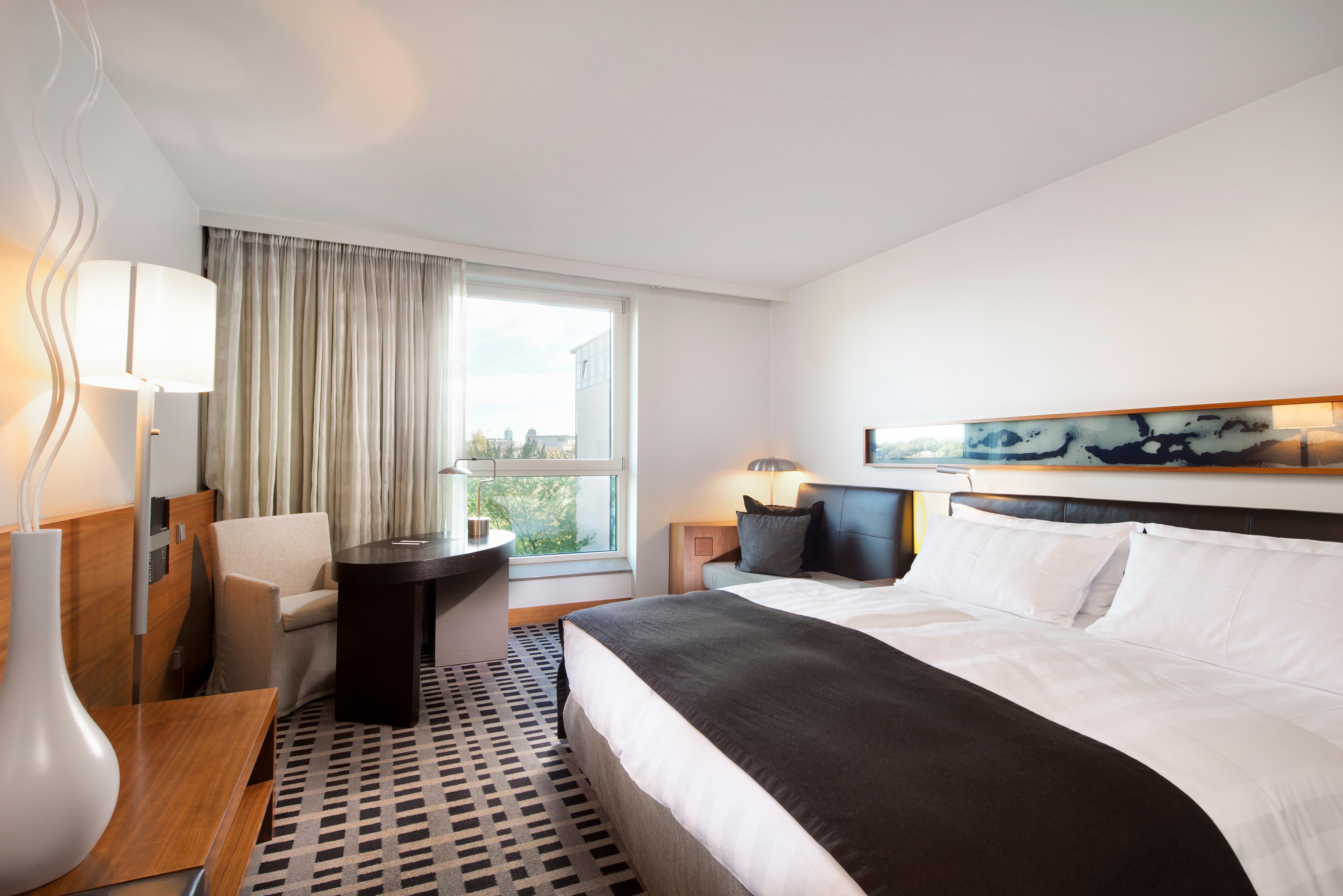 Hotel Intercontinental Berlin By Ihg Esterno foto A room at the hotel