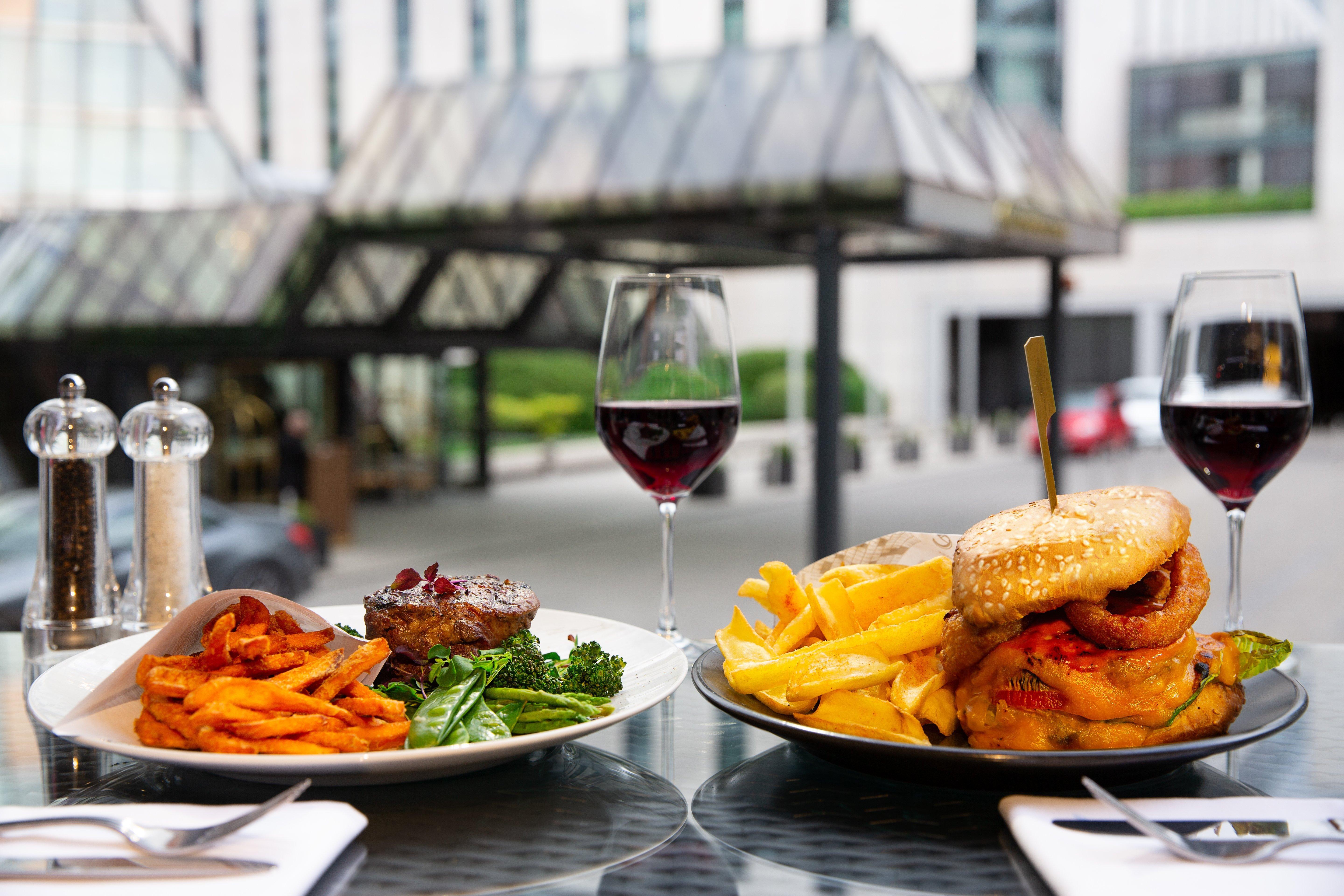 Hotel Intercontinental Berlin By Ihg Esterno foto The Terrace at The River Lee House
