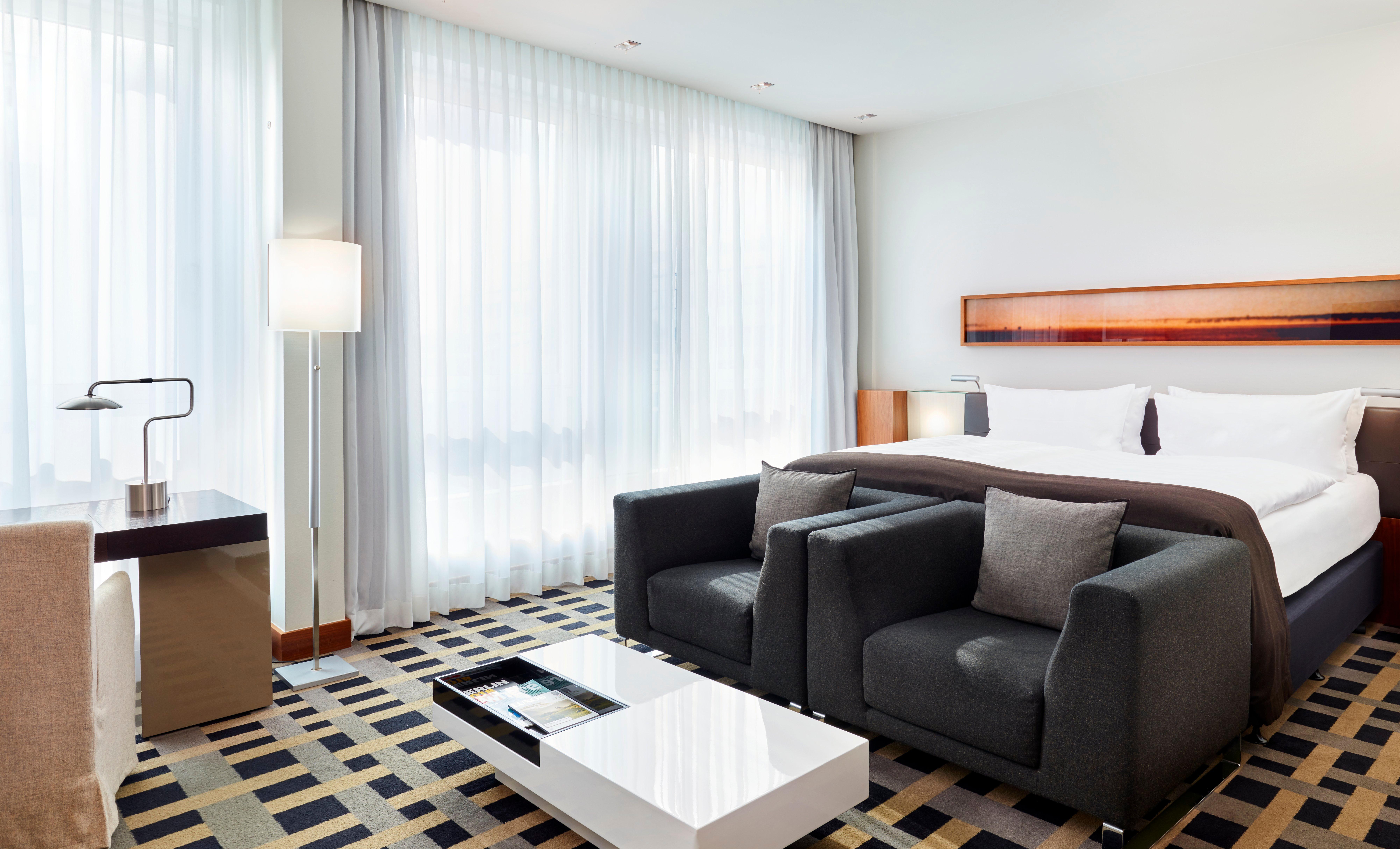 Hotel Intercontinental Berlin By Ihg Esterno foto A room at the hotel