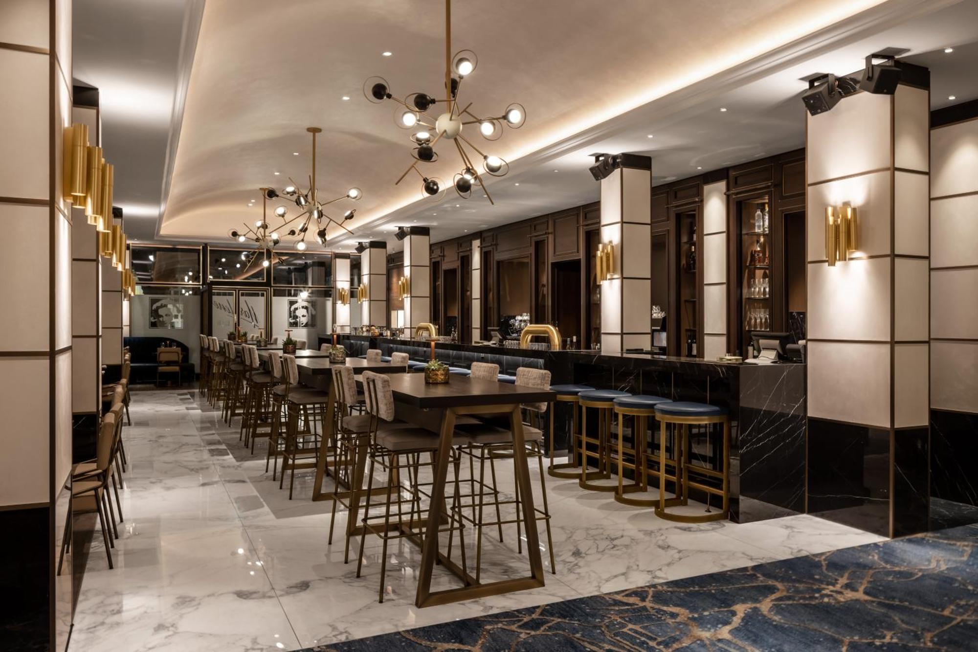Hotel Intercontinental Berlin By Ihg Esterno foto The Bar
